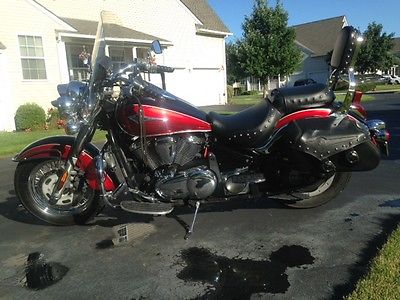 Kawasaki : Vulcan 900 lt cruiser black red excellent condition low mileage numerous add ons