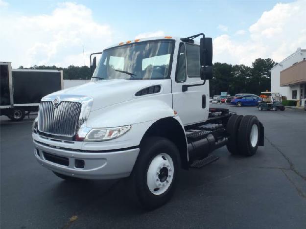 International 4700 single axle daycab for sale