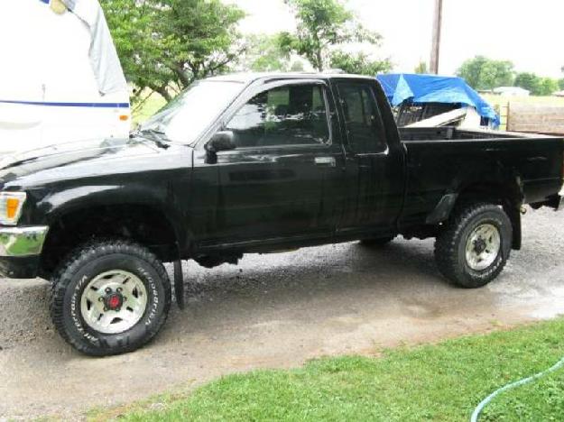 1994 Toyota Pickup for: $7995