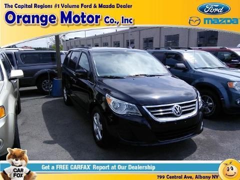 2011 VOLKSWAGEN ROUTAN 4 DOOR PASSENGER VAN