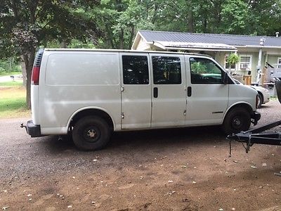 Chevrolet : Express cargo van 2500 1999 chevy express 2500 van low miles