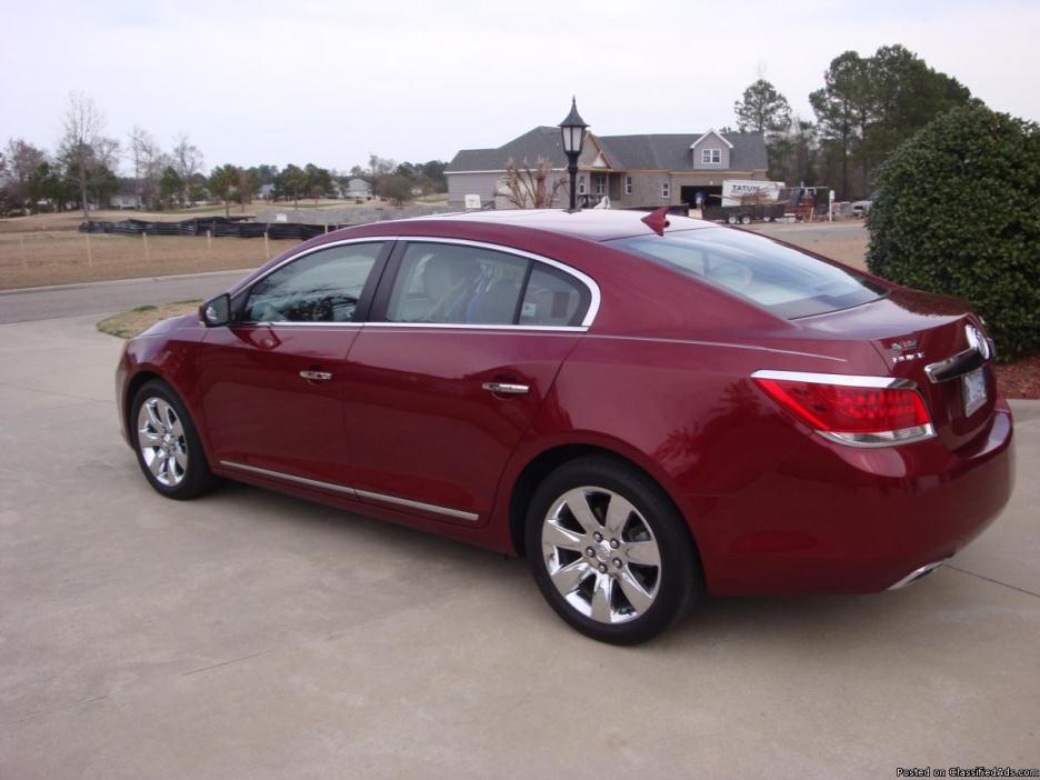 2010 RED BUICK LACROSSE CXS