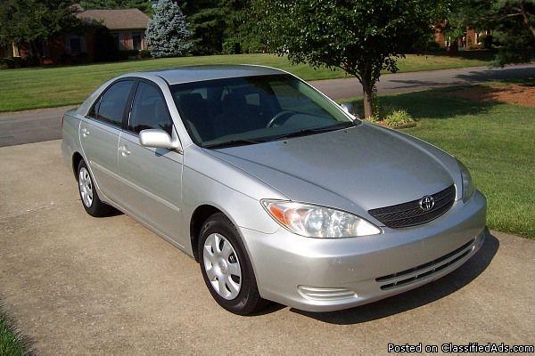 Like new 2002 Toyota Camry LE