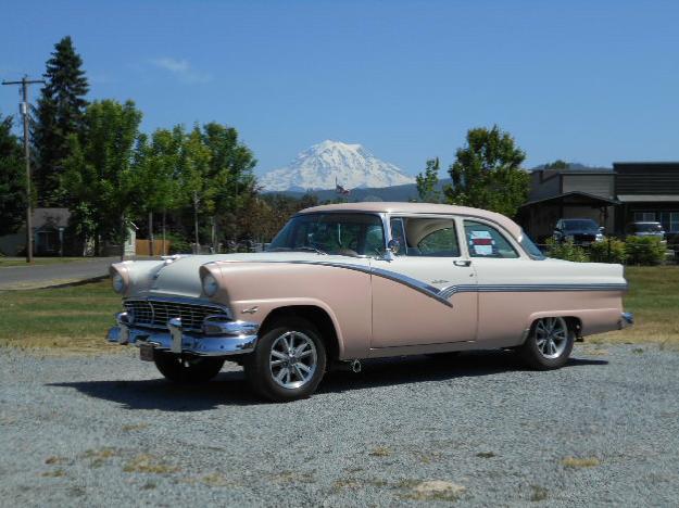 1956 Ford Fairlane Club Sedan for: $24500