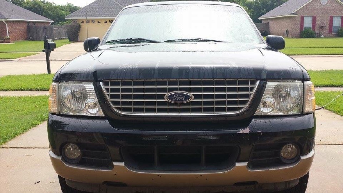 2002 EB Ford Explorer Leather and Loaded!