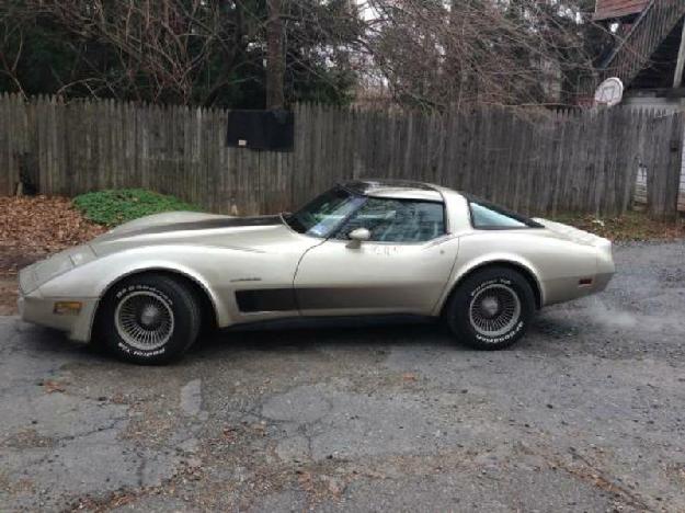 1982 Chevrolet Corvette for: $12499