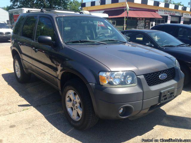 2005 FORD ESCAPE XLT FOR SALE