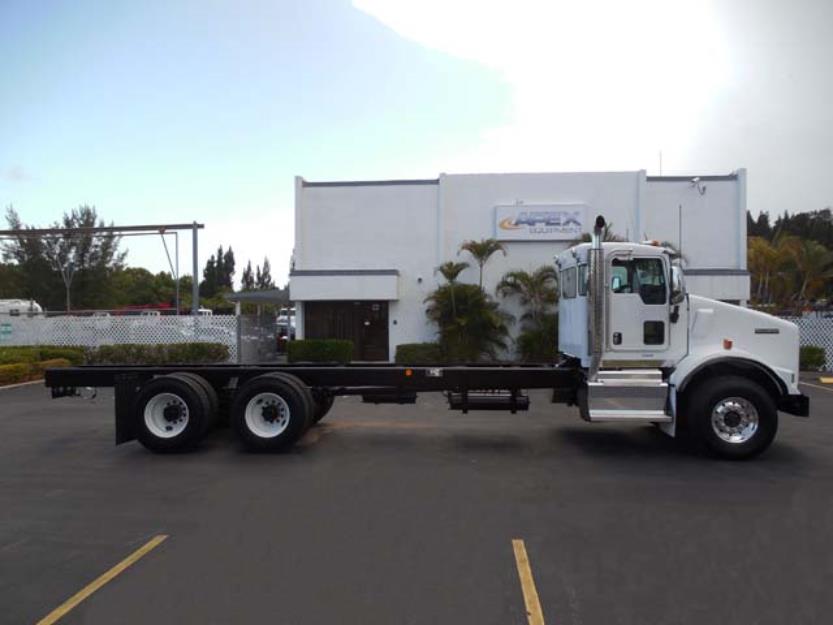 New Kenworth 2016 T800 CabChassis Stock 2016KWM