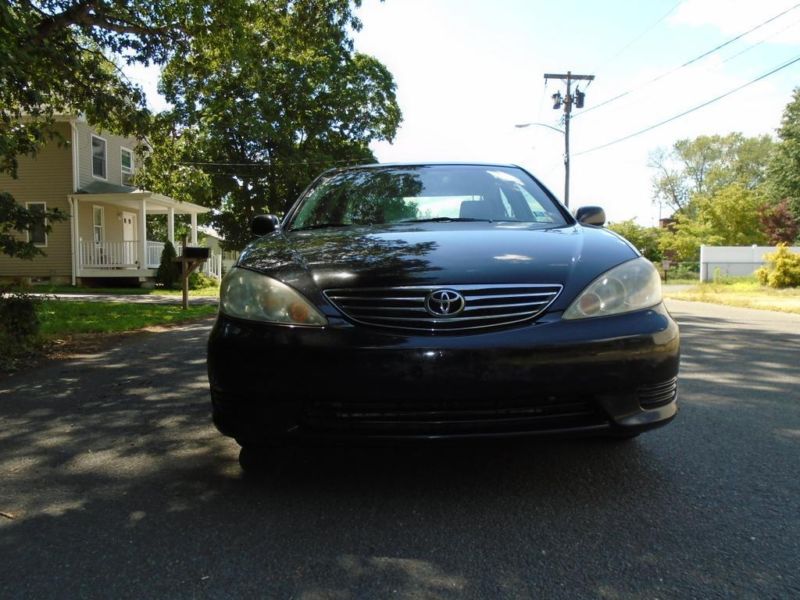 2006 toyota camry LE Black