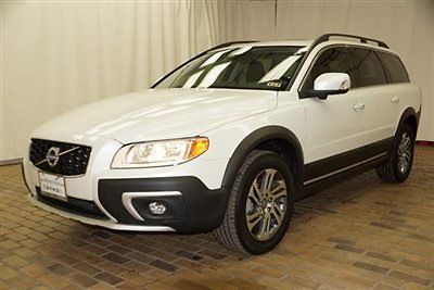 Volvo : XC (Cross Country) 2015.5 FWD 4dr Wagon T5 Drive-E Premier 2015.5 fwd wagon t 5 drive e premier ice white mgr demonstrator