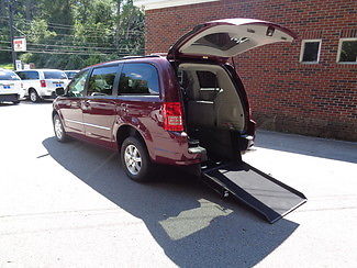 Chrysler : Town & Country Touring hANDICAP WHEELCHAIR VAN 2009 red touring handicap wheelchair van rear entry