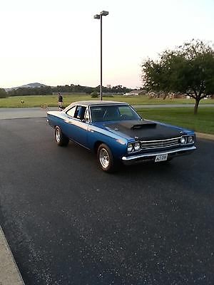 Plymouth : Road Runner Base 1969 plymouth roadrunner with 69 k miles disk brakes bench seat 4 spd car