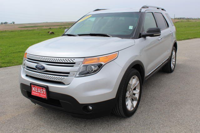 2013 FORD Explorer AWD XLT 4dr SUV