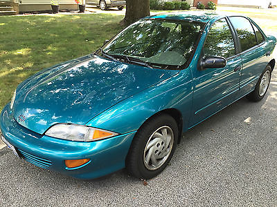 Chevrolet : Cavalier Base Sedan 4-Door 1998 chevrolet cavalier base sedan 4 door 2.2 l