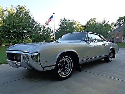Buick : Riviera GS 1968 buick riviera gs absolutely gorgeous a get in and go or show car sharp