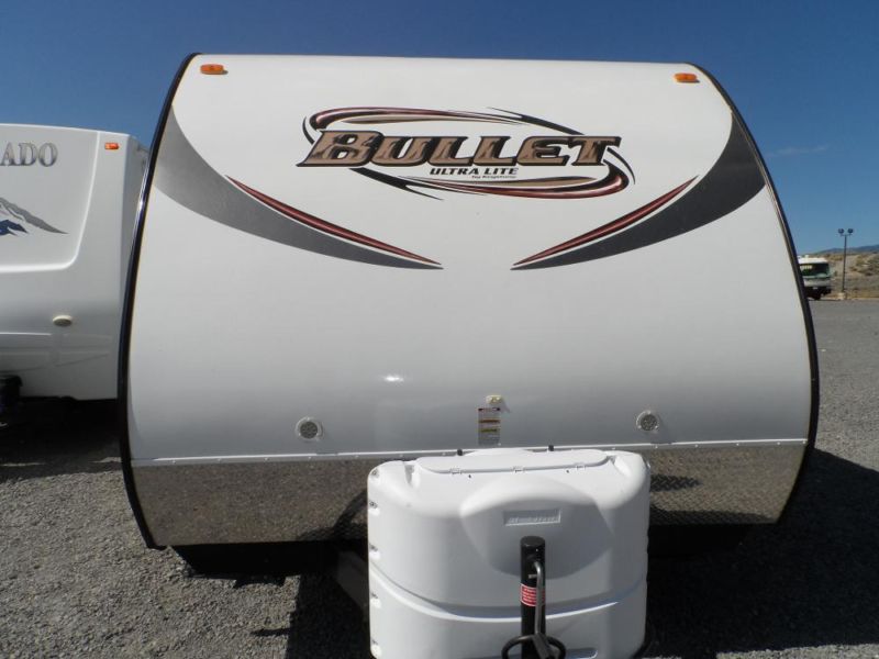 2013 Keystone Bullet 204RBS Trailer RV Like New!