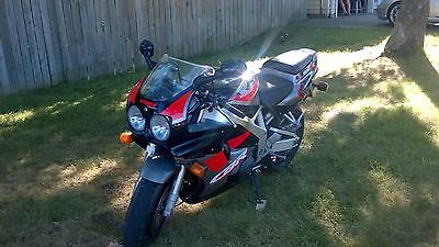 Honda : CBR 93 honda cbr 900 rr