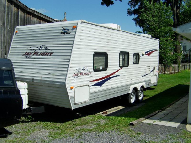 2008 Jayco Jayflight Travel Trailer. One owner Low mileage.