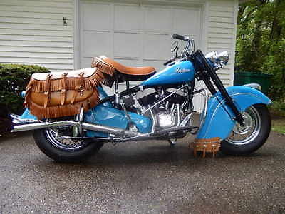 Indian : Chief Classic 1951 Indian Chief, Powder Blue, matching tan seat and saddle bags