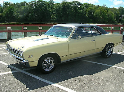 Chevrolet : Chevelle Malibu Sport Coupe V8 SS396 Clone. Factory Color was Madeira Maroon or Better Known as Black Cherry.