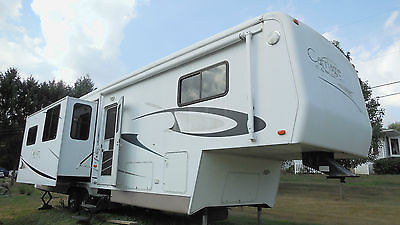35' Carriage  5th Wheel with/without Chevrolet 2500HD Duramax Diesel