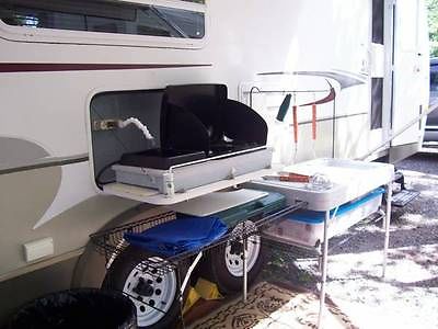 2008 Outback Tvl/trl Ready to go camping,in need of family to take me,very clean
