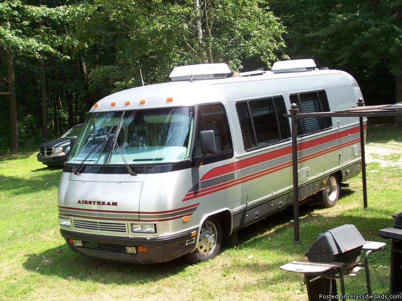 1993 27ft airstream motorhome brushed aluminum 454 fuel injected with banks...