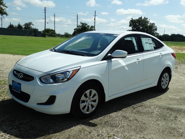 2015 HYUNDAI Accent GLS 4dr Sedan 6M