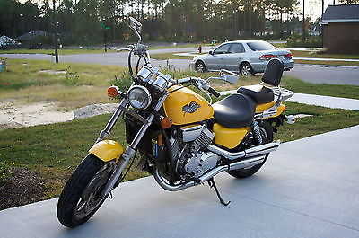 Honda : Magna Beautiful Yellow Magna with lots of Chrome