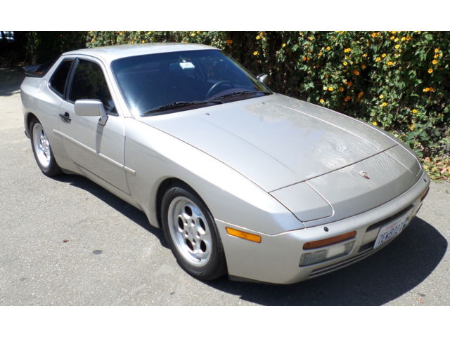Porsche : 944 Turbo 1986 porsche 944 turbo unmodified unmolested low mile adult owned