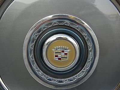 Cadillac : Fleetwood Brougham Sedan 4-Door Cadillac Fleetwood Brougham Sedan : Dark Green Gray Metallic  (18U) 49K CA Car