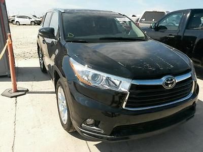 Toyota : Highlander Limited AWD  2015 toyota highlander limited awd 5 793 actual miles runs drives rolled over