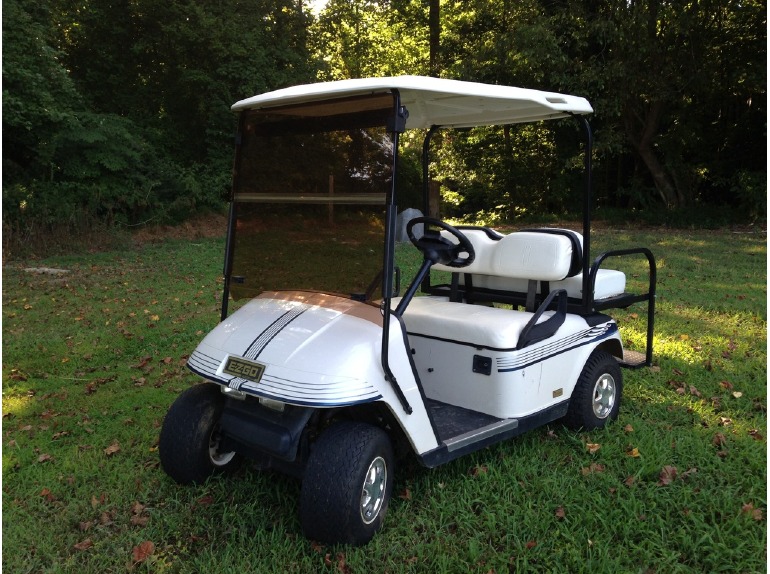 2010 E-Z-Go Golf Cart