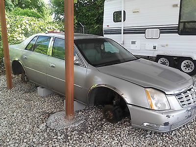 Cadillac : DTS LUXURY 1 PARTING OUT 2006 CADILLAC DTS