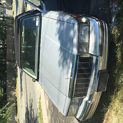 Lincoln : Town Car Gray  1990 lincoln towncar 5.0 l 127 k miles runs great