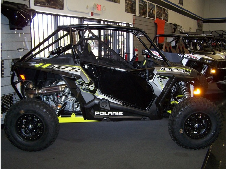 2016 Polaris RZR XP 1000 EPS Titanium Matte Metallic