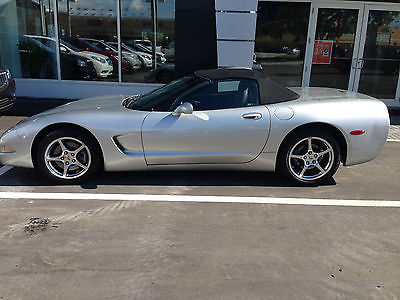 Chevrolet : Corvette Base Convertible 2-Door Immaculate Corvette Convertible with extremely low miles