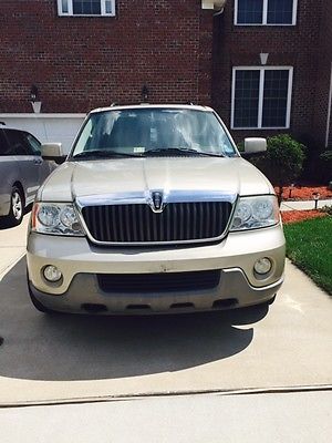 Lincoln : Navigator Ultimate Sport Utility 4-Door 2004 lincoln navigator 4 x 4 low miles fully loaded