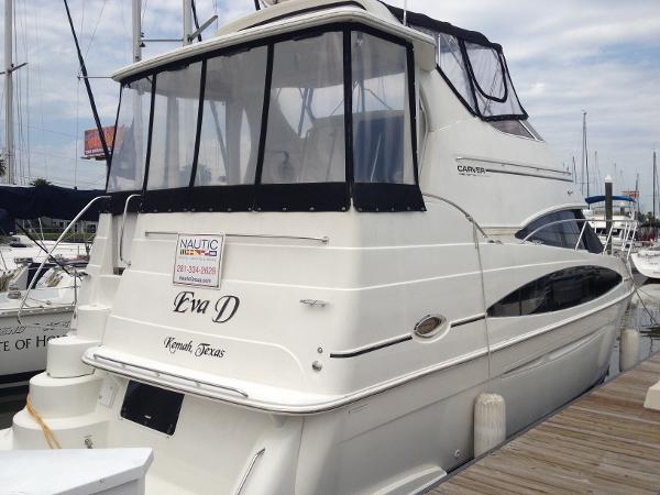 2003 CARVER 366 Motor Yacht