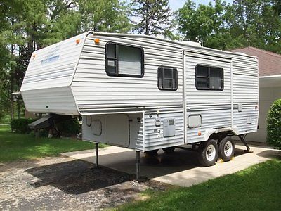 1995 LAYTON 5TH WHEEL TRAVEL TRAILER W/SLIDE      NICE