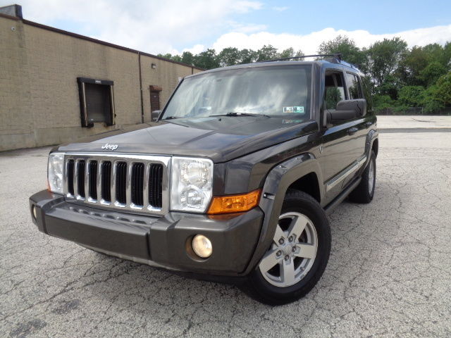 Jeep : Commander 4dr Limited 2006 jeep commander limited 5.7 hemi 4 wd loaded nav tow package 3 row no reserve