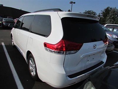 Toyota : Sienna LE LE Low Miles 4 dr Automatic Gasoline 3.5L V6 Cyl WHITE