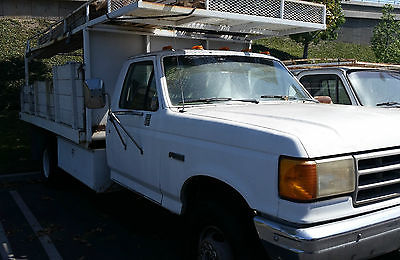 Ford : F-350 Stake Bed Super Duty F350 Truck with an Electronic Heavy Duty Dump