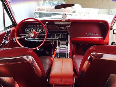 Ford : Thunderbird Base Hardtop 2-Door 1965 tbird 6.4 l 2 door white exterior red interior 35 000 miles it runs
