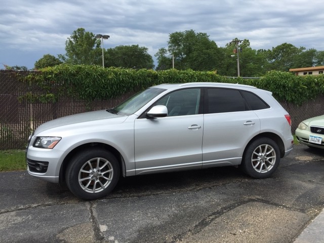 2011 Audi Q5 2.0T Premium Davenport, IA