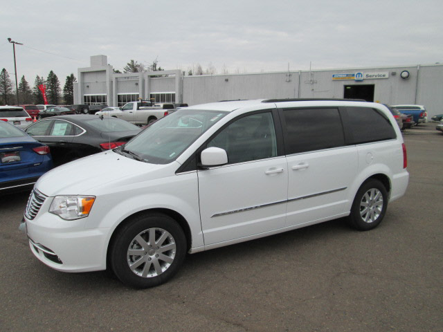 2014 Chrysler Town & Country Touring Duluth, MN