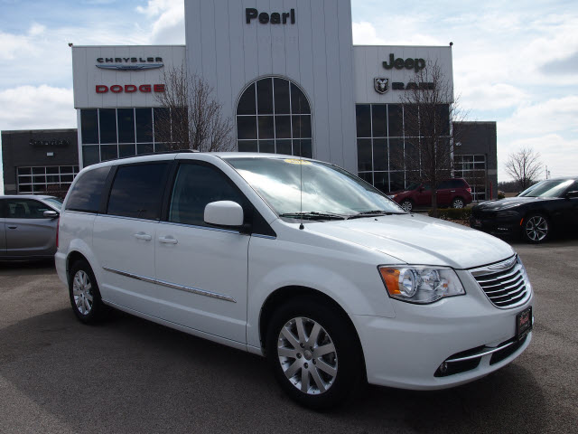 2014 Chrysler Town & Country Touring Peotone, IL