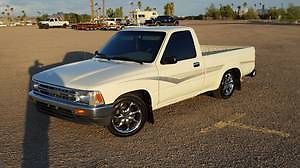 Toyota : Other swd 1990 toyota pickup base standard cab pickup 2 door 2.4 l