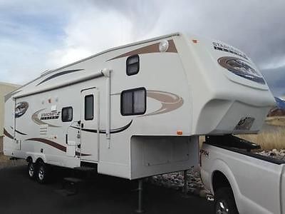 2011 Starcraft Lexion S-Lite 319FBH 5th Wheel Camper - Excellent Condition