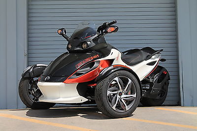 Can-Am : RSS SE5 2015 can am spyder rss se 5 white rs s can am